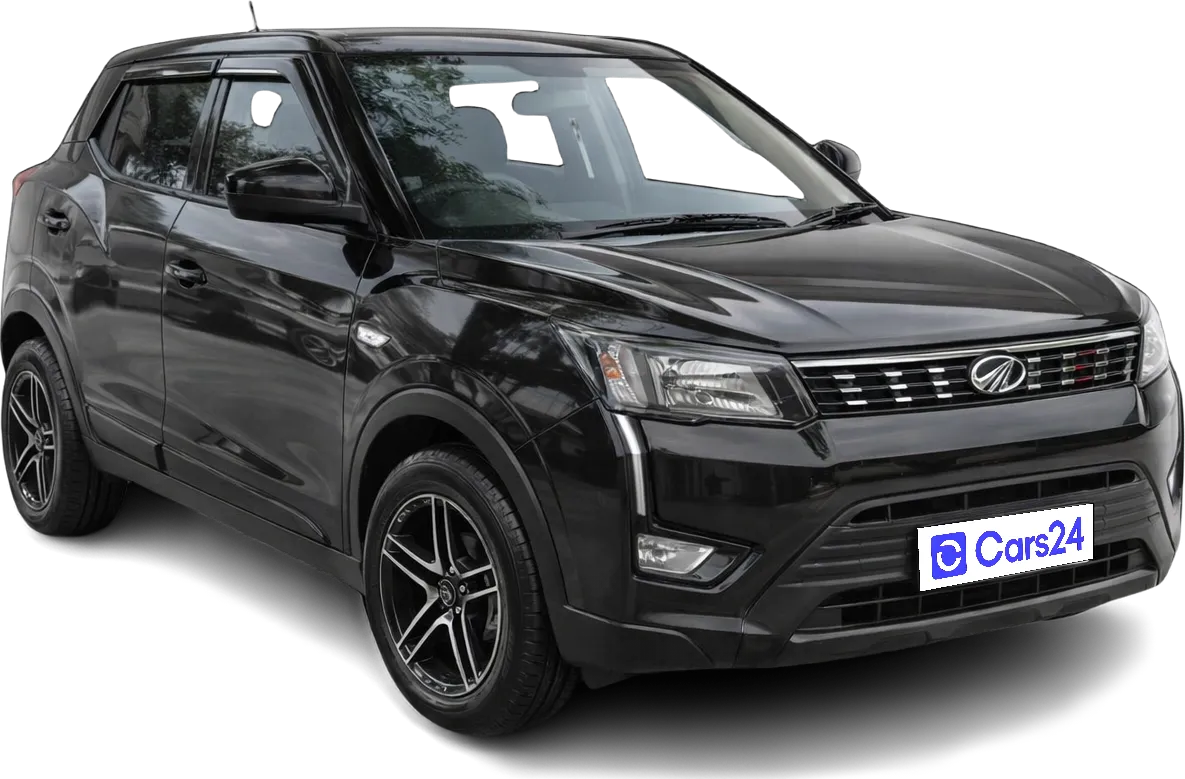 2022 Mahindra XUV300 - SUV - Petrol - Manual - ₹6.40 lakh