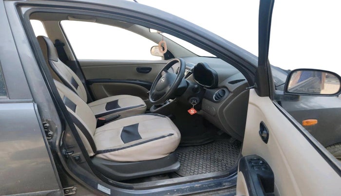 2015 Hyundai i10 MAGNA 1.1, Petrol, Manual, 82,542 km, interior