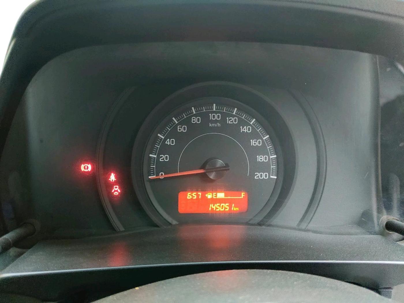 2020 Maruti Swift LXI, CNG, Manual, 1,45,051 km, interior