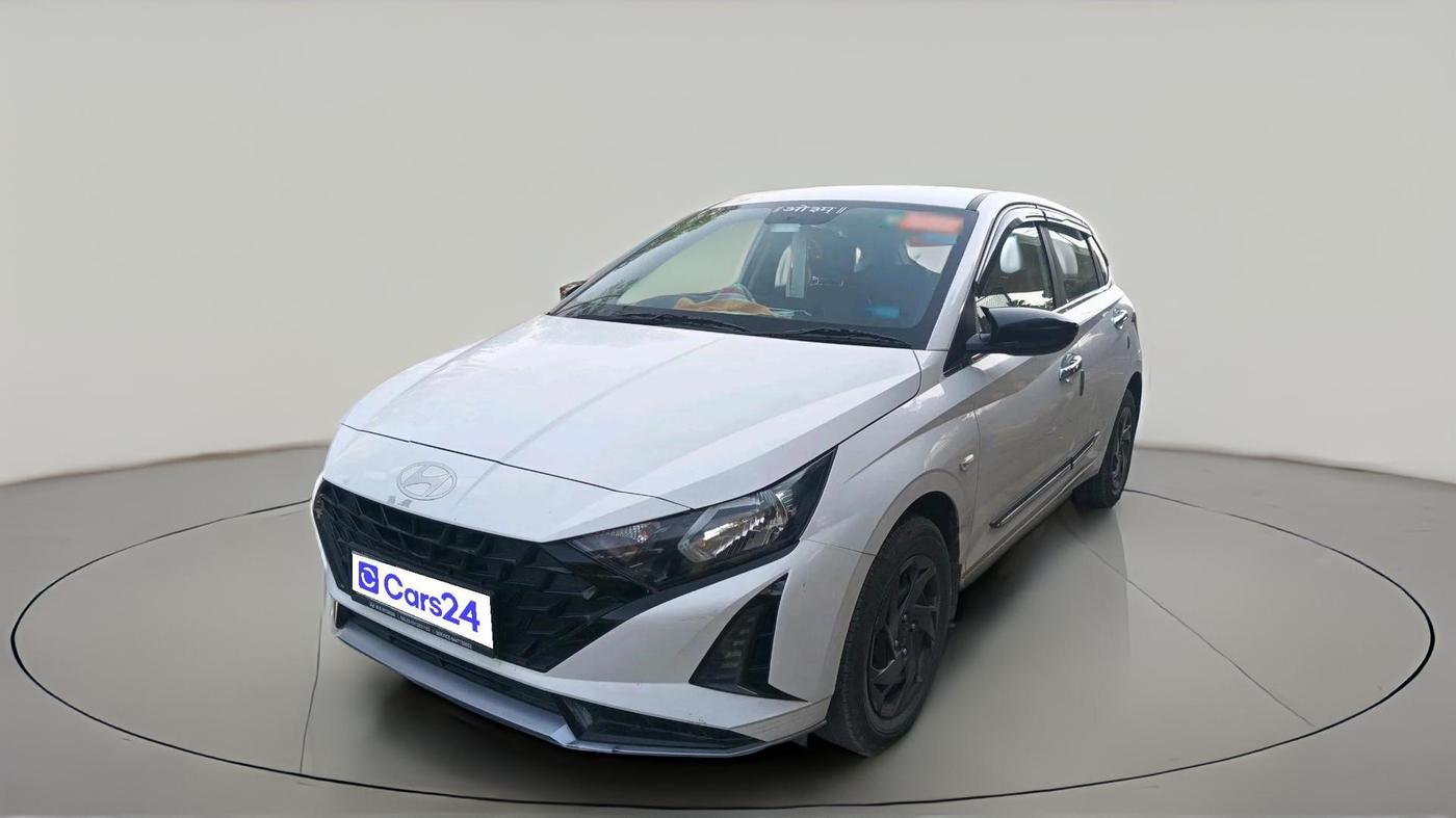 2025 Hyundai NEW I20 MAGNA 1.2 MT, Petrol, Manual, 29,320 km, exterior