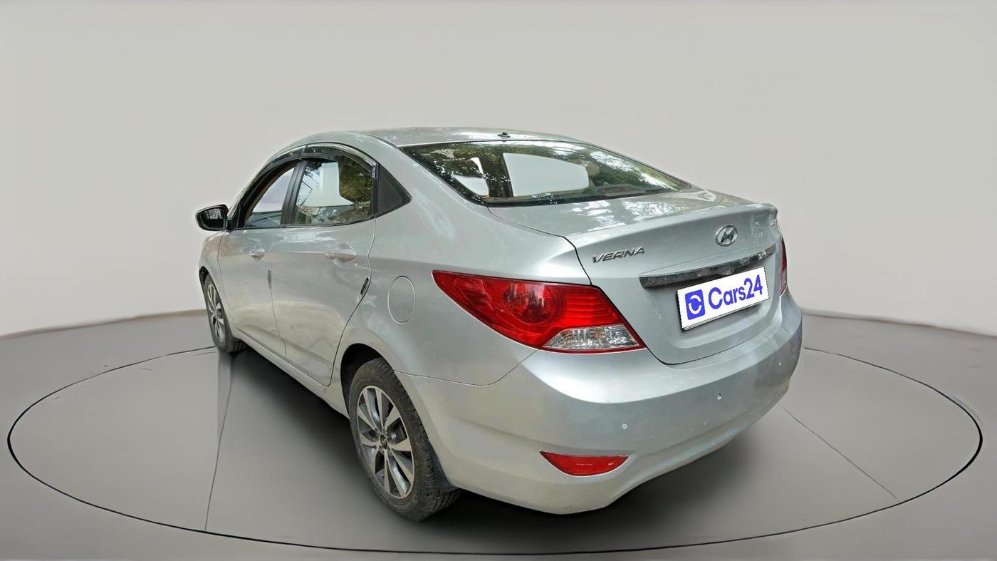 2014 Hyundai Verna FLUIDIC 1.6 VTVT SX, Petrol, Manual, 72,657 km, exterior