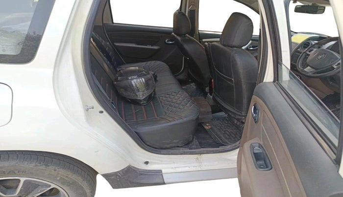 2016 Renault Duster 85 PS RXZ DIESEL, Diesel, Manual, 96,303 km, interior