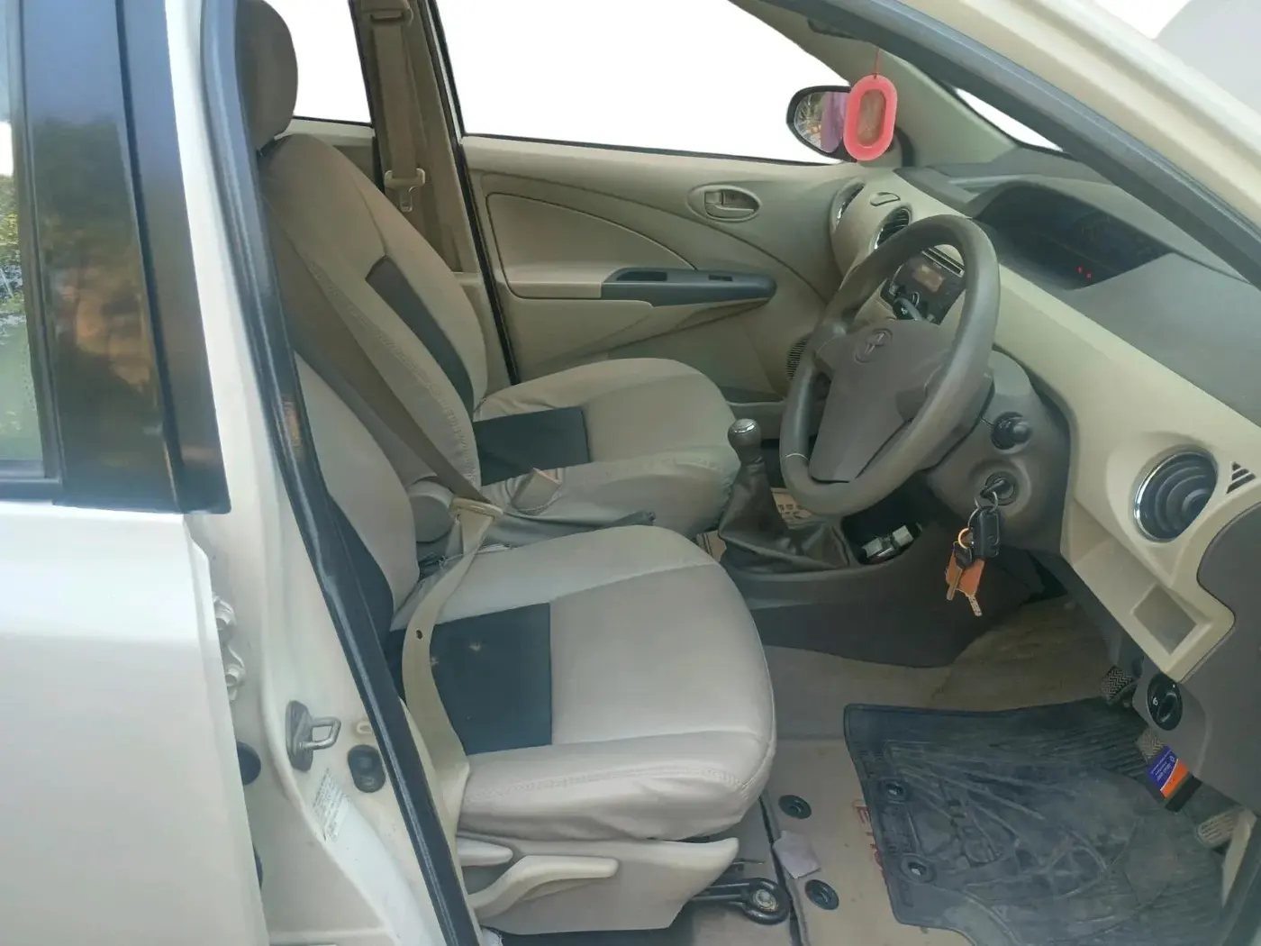 2013 Toyota Etios Liva G EXCLUSIVE, Petrol, Manual, 69,307 km, interior