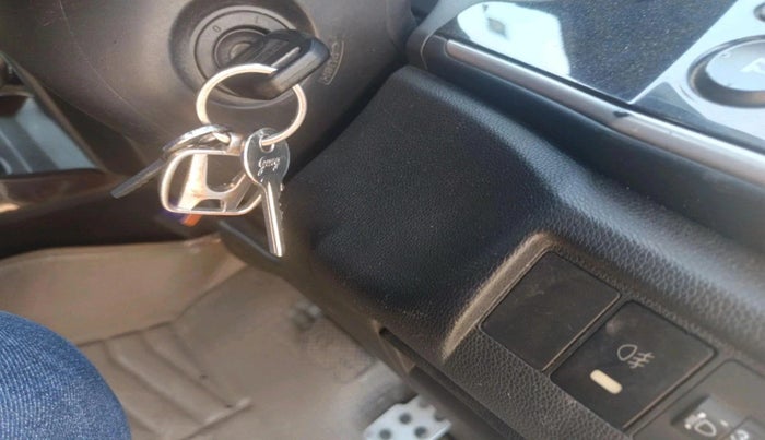 2015 Honda City 1.5L I-VTEC SV CVT, CNG, Automatic, 1,23,252 km, interior