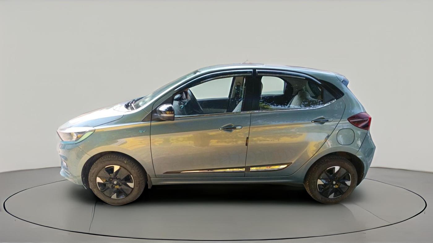 2024 Tata TIAGO EV XZ PLUS LONG RANGE, Electric, Automatic, 44,906 km, exterior