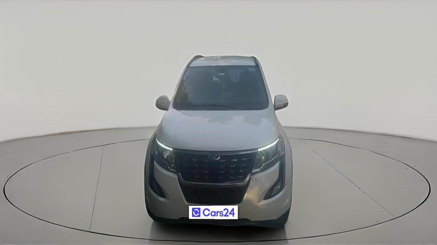 2018 Mahindra XUV500 W7 AT, Diesel, Automatic, 50,410 km, exterior