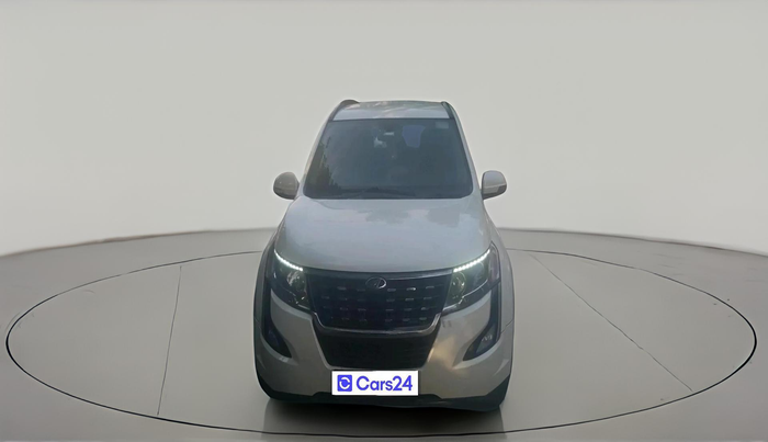 2018 Mahindra XUV500 W7 AT, Diesel, Automatic, 50,410 km, exterior