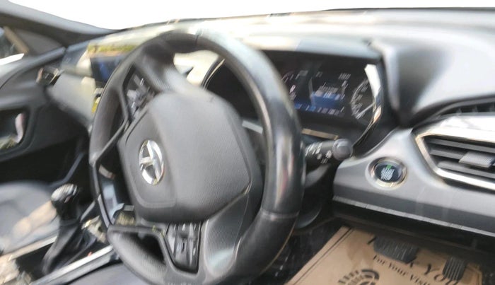 2022 Tata Safari XZA PLUS, Diesel, Automatic, 73,887 km, interior
