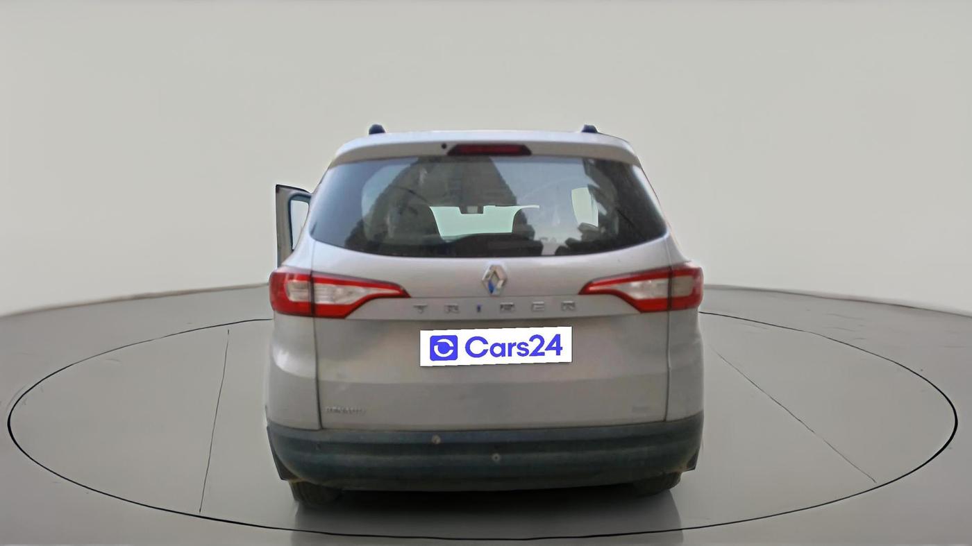 2020 Renault TRIBER RXE MT, Petrol, Manual, 31,637 km, exterior