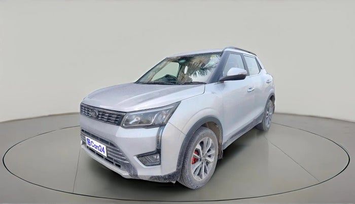 2020 Mahindra XUV300 W8 (O) 1.5 DIESEL, Diesel, Manual, 1,02,715 km, exterior