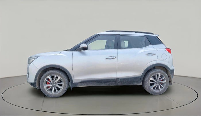 2020 Mahindra XUV300 W8 (O) 1.5 DIESEL, Diesel, Manual, 1,02,715 km, exterior