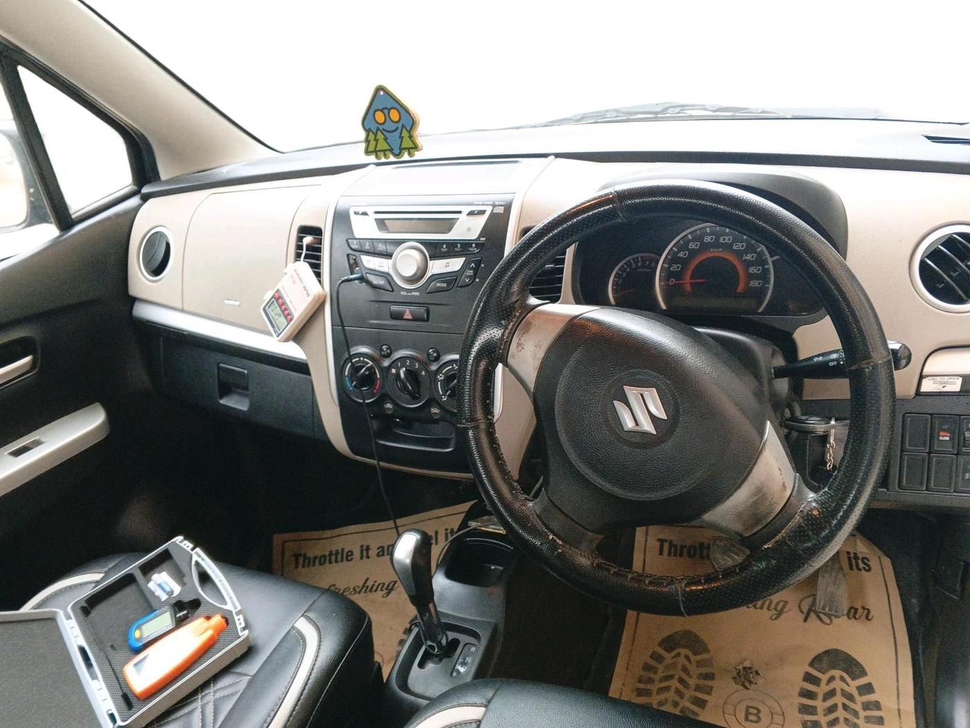 2016 Maruti Wagon R 1.0 VXI AMT, Petrol, Automatic, 77,826 km, interior