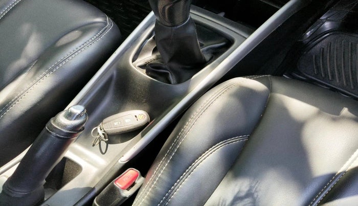 2017 Maruti Baleno ZETA PETROL 1.2, Petrol, Manual, 1,51,275 km, interior