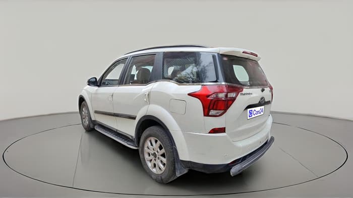 2018 Mahindra XUV500 W7, Diesel, Manual, 42,296 km, exterior