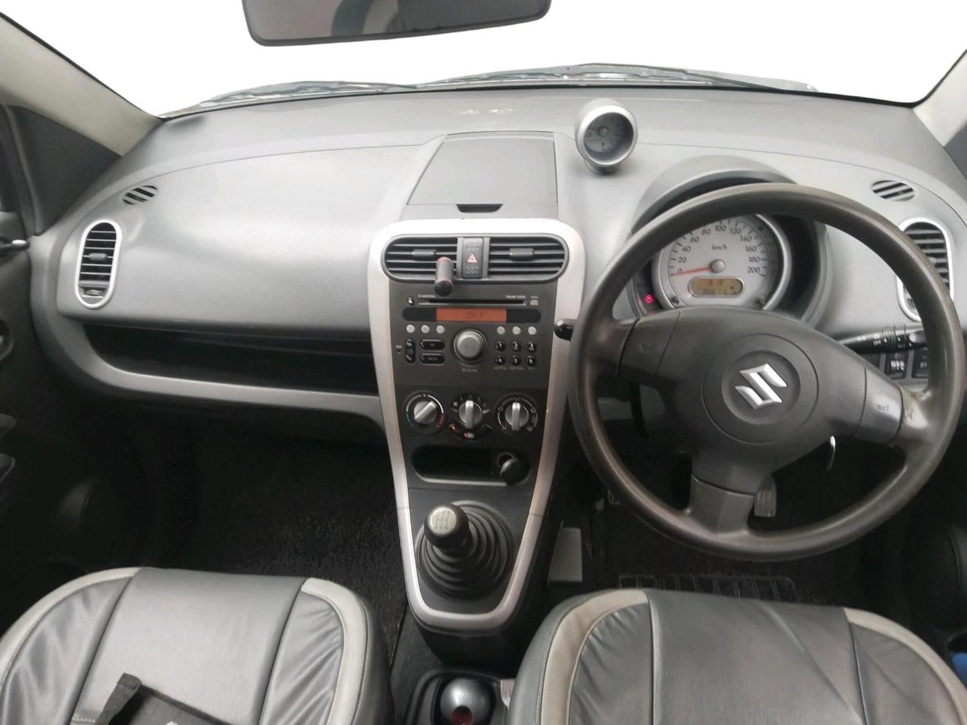 2011 Maruti Ritz VXI, Petrol, Manual, 96,611 km, interior