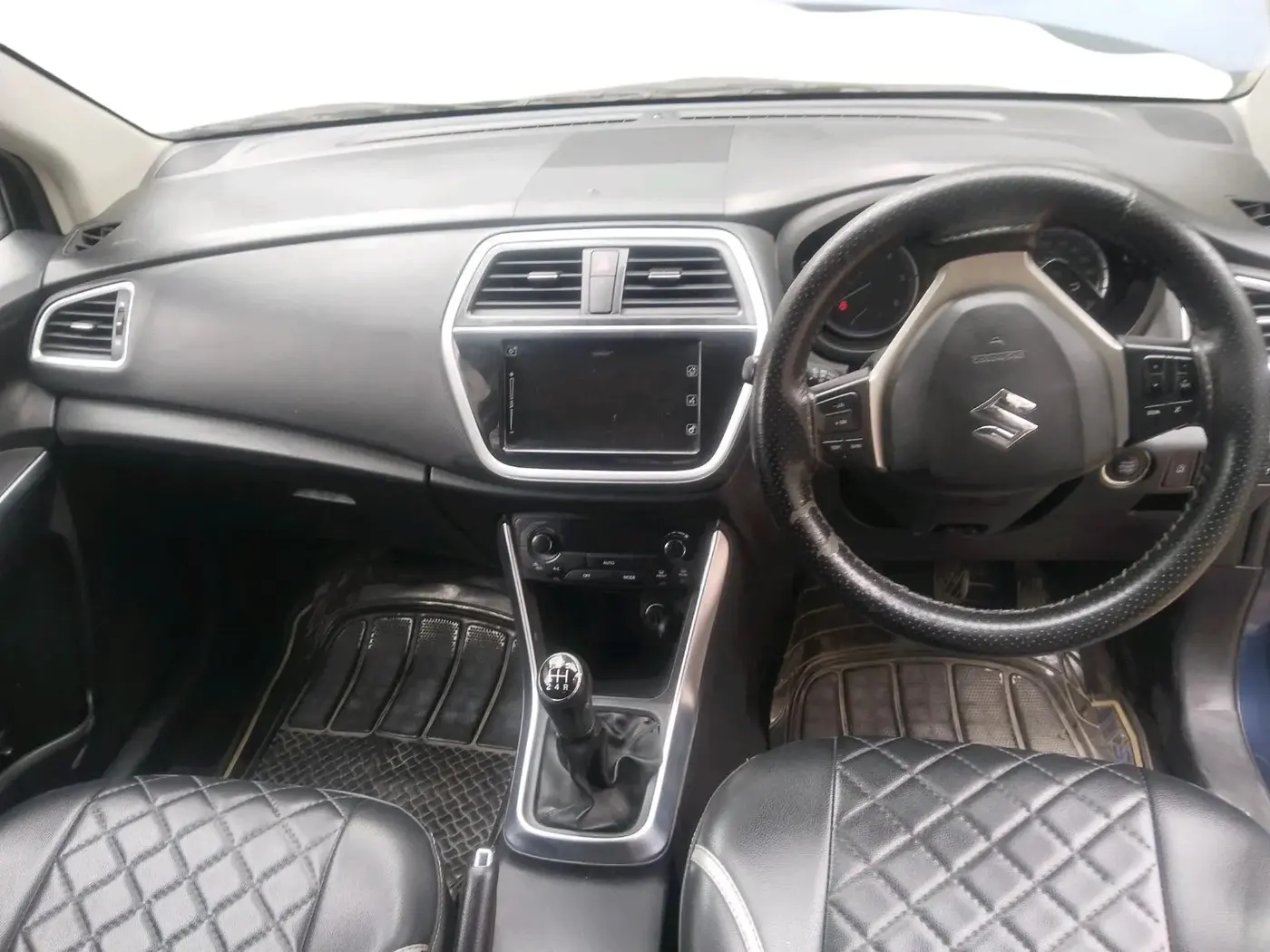 2017 Maruti S Cross ZETA 1.3, Diesel, Manual, 88,800 km, interior