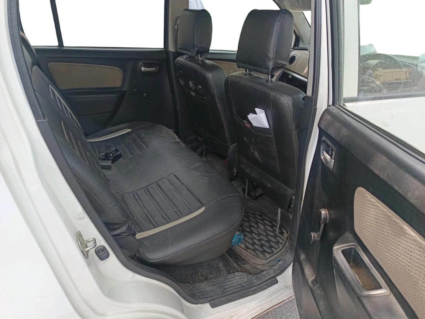 2018 Maruti Wagon R 1.0 LXI CNG, CNG, Manual, 77,690 km, interior