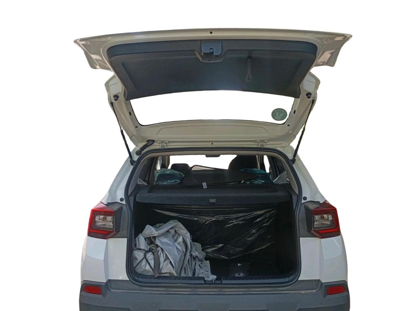 2025 Skoda KUSHAQ Classic 1.0L TSI, Petrol, Manual, 8,444 km, exterior