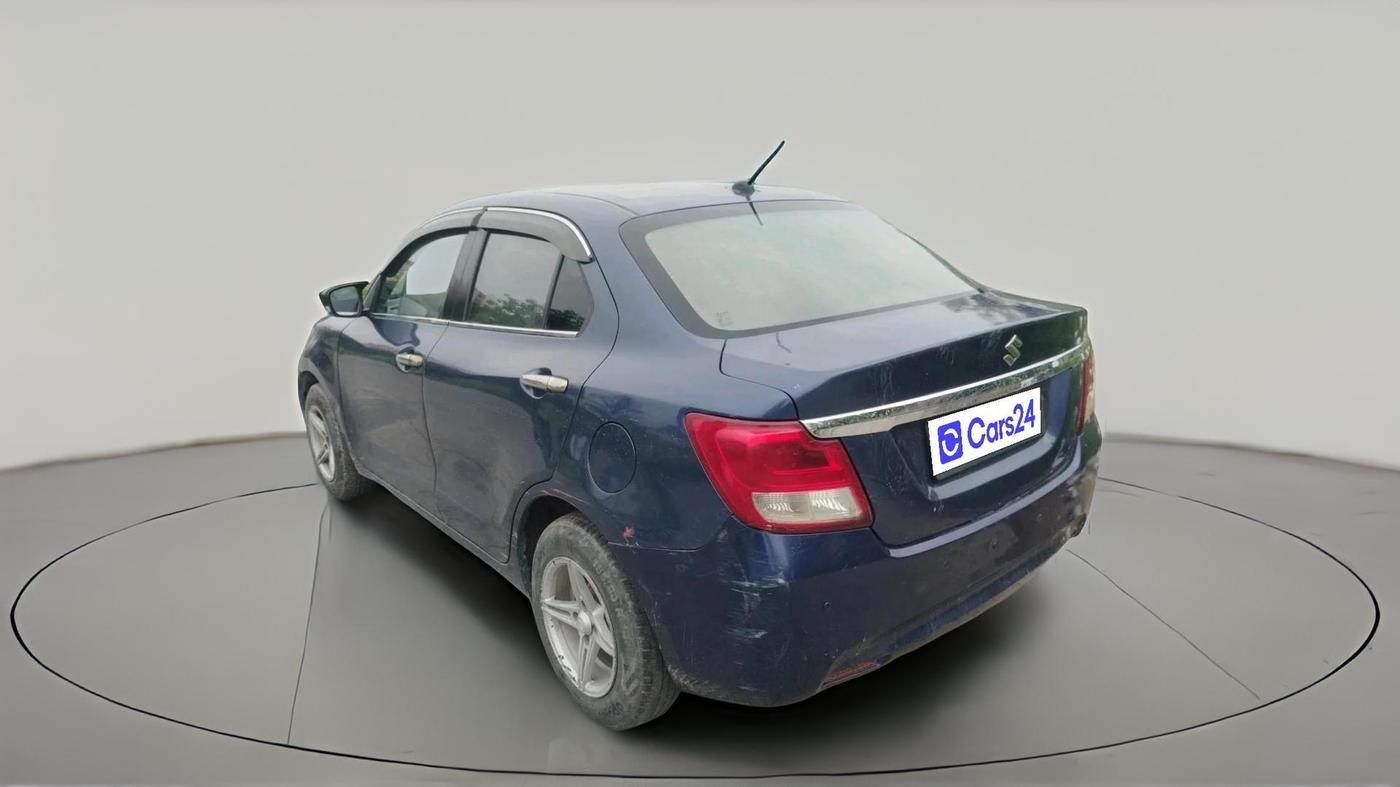2017 Maruti Dzire VXI AMT, CNG, Automatic, 1,13,711 km, exterior