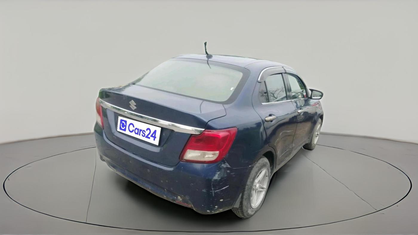 2017 Maruti Dzire VXI AMT, CNG, Automatic, 1,13,711 km, exterior