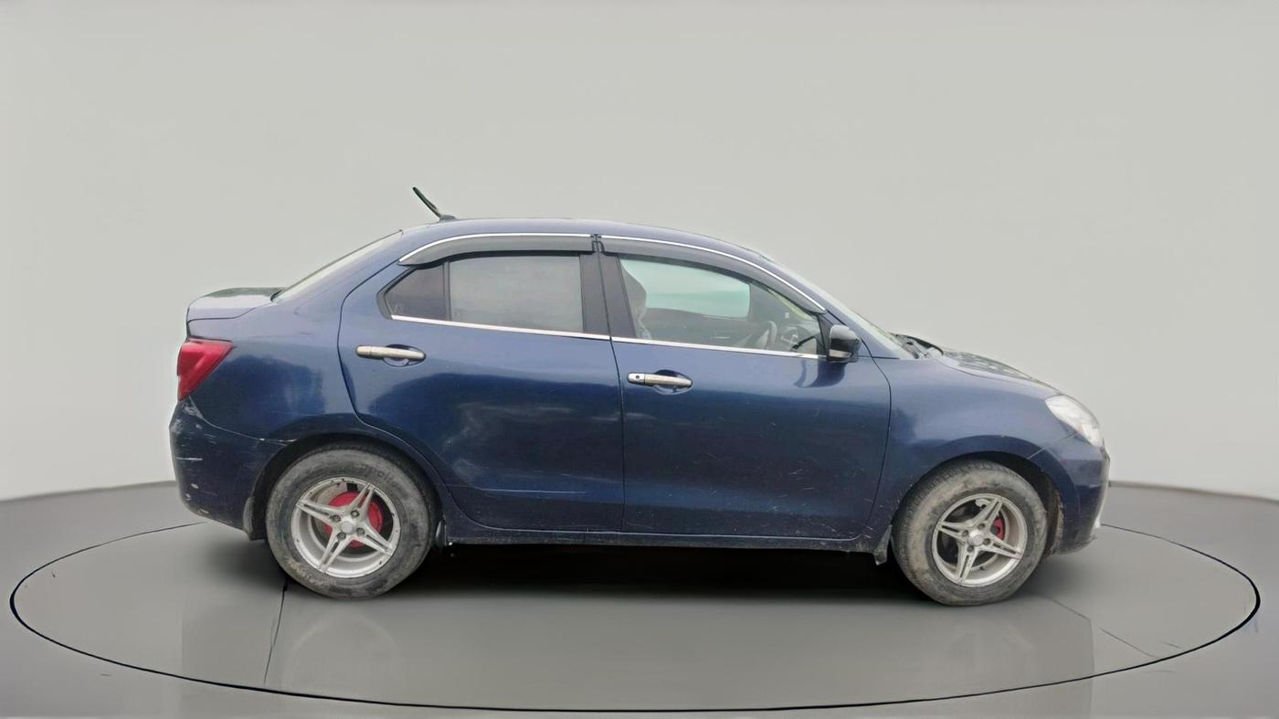 2017 Maruti Dzire VXI AMT, CNG, Automatic, 1,13,711 km, exterior