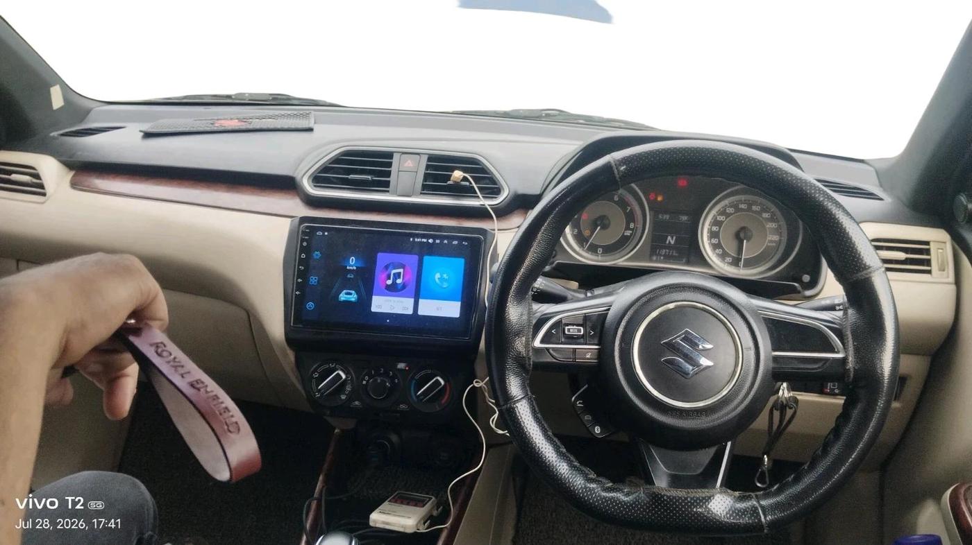 2017 Maruti Dzire VXI AMT, CNG, Automatic, 1,13,711 km, interior
