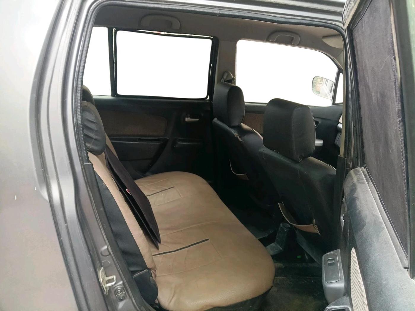 2013 Maruti Wagon R 1.0 LXI CNG, CNG, Manual, 78,880 km, interior