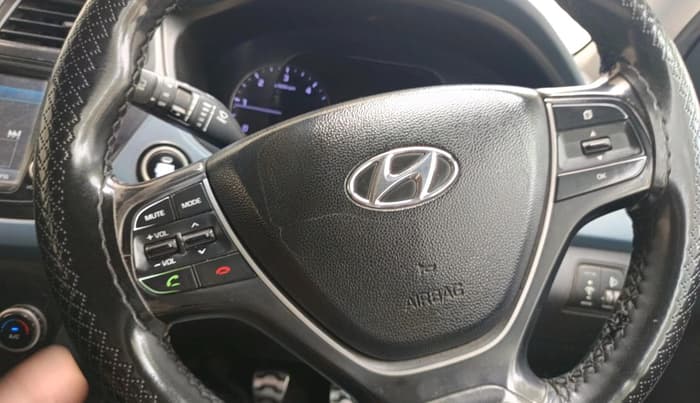 2016 Hyundai i20 Active 1.4 SX, Diesel, Manual, 1,71,434 km, interior