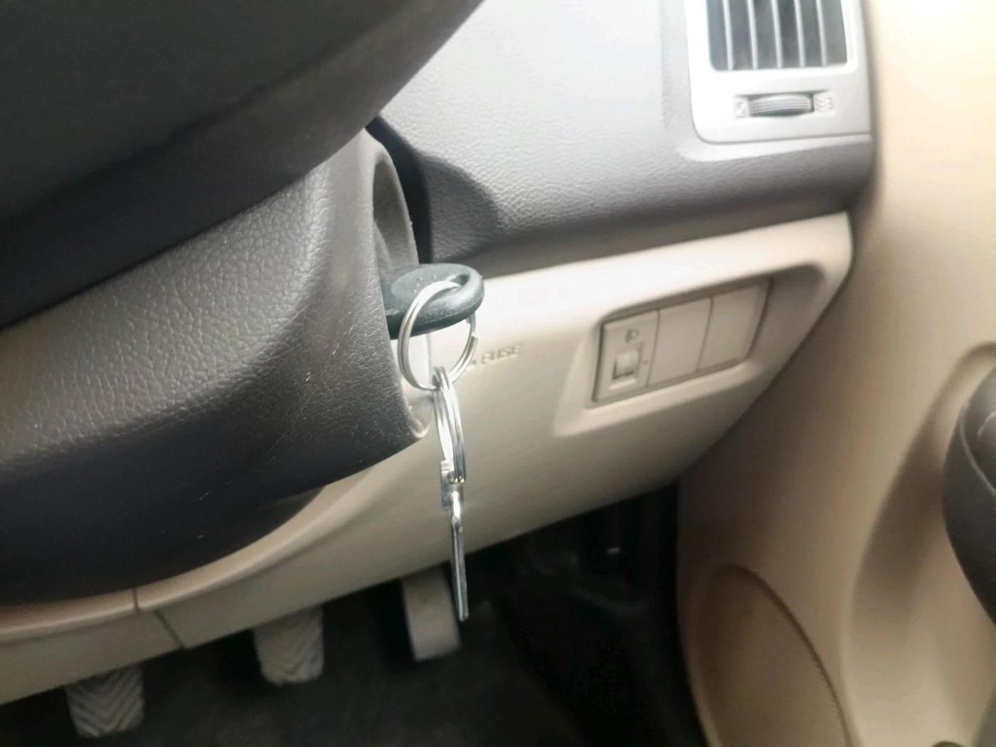 2013 Hyundai i20 MAGNA (O) 1.2, Petrol, Manual, 1,19,932 km, interior