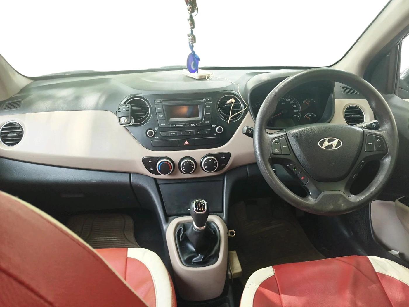 2014 Hyundai Xcent S 1.2, Petrol, Manual, 67,195 km, interior