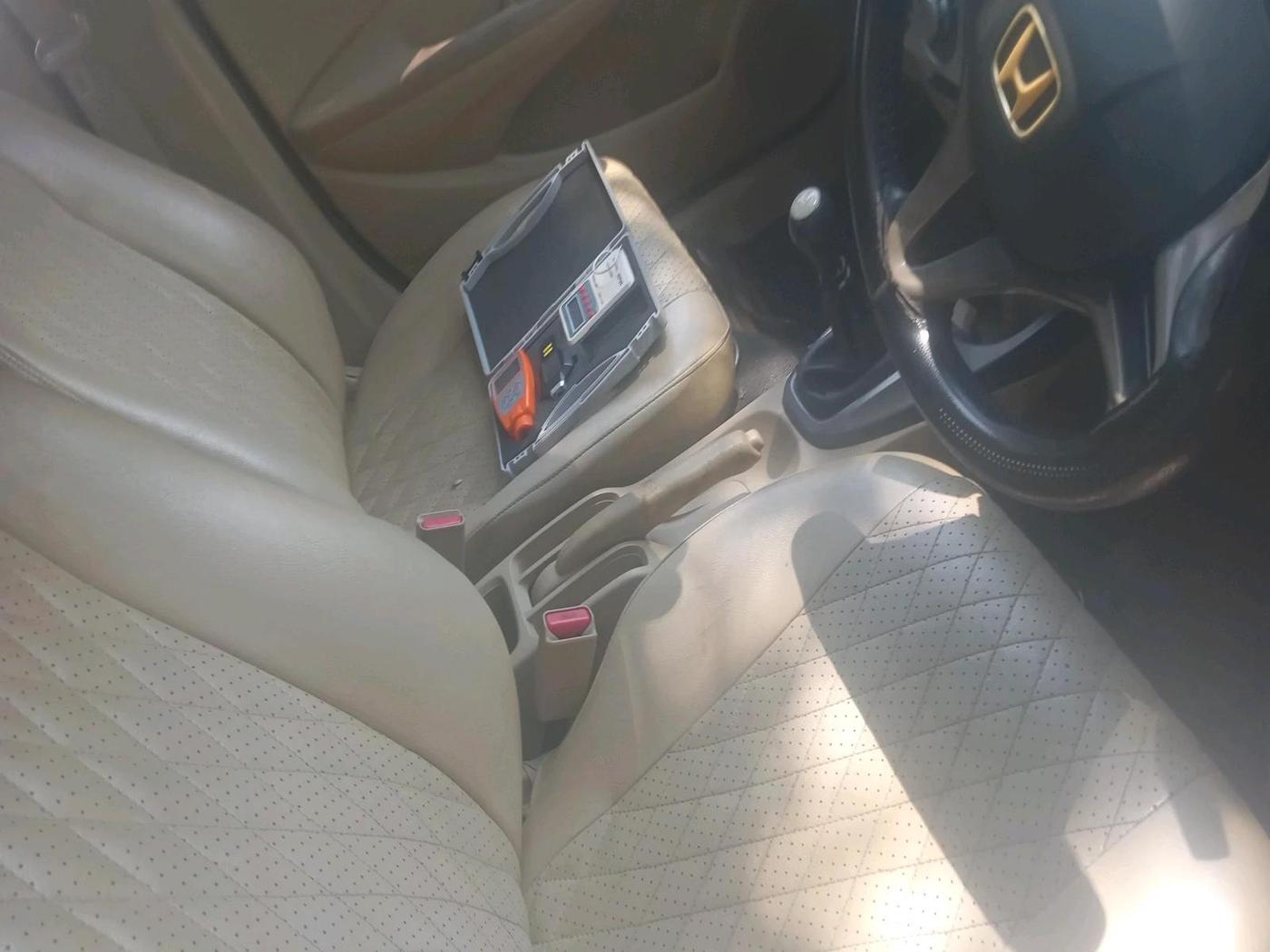2012 Honda City 1.5L I-VTEC E MT, CNG, Manual, 1,25,178 km, interior