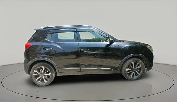 2019 Mahindra XUV300 W8 (O) 1.2 PETROL, Petrol, Manual, 1,18,341 km, exterior