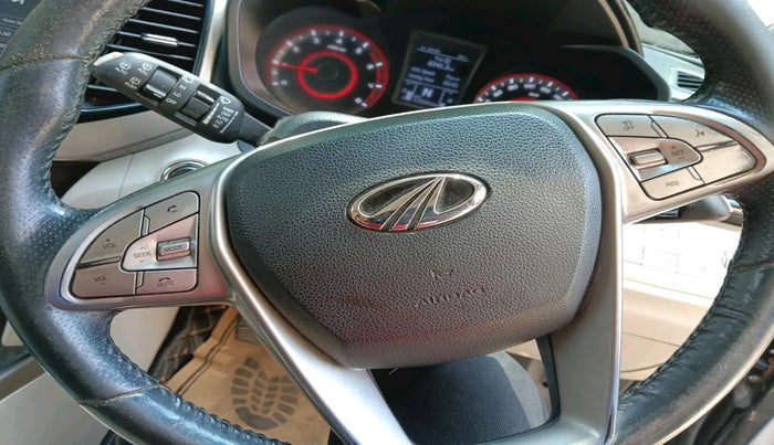 2019 Mahindra XUV300 W8 (O) 1.2 PETROL, Petrol, Manual, 1,18,341 km, interior
