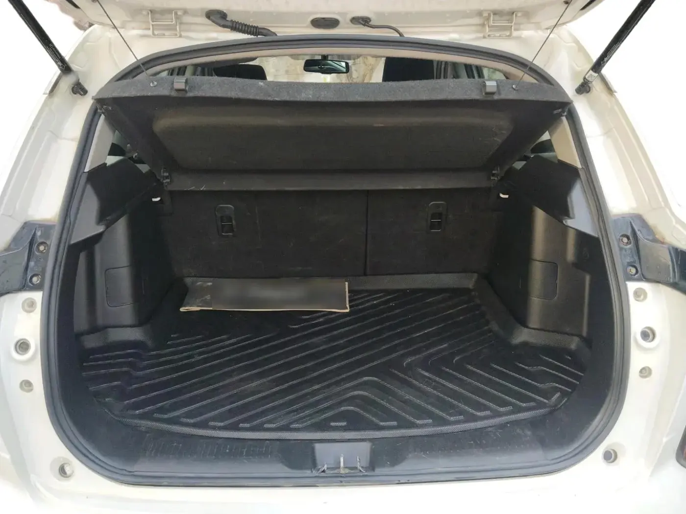 2022 Maruti Grand Vitara ALPHA SMART HYBRID, Petrol, Manual, 62,519 km, exterior