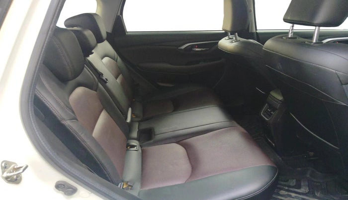 2022 Maruti Grand Vitara ALPHA SMART HYBRID, Petrol, Manual, 62,519 km, interior