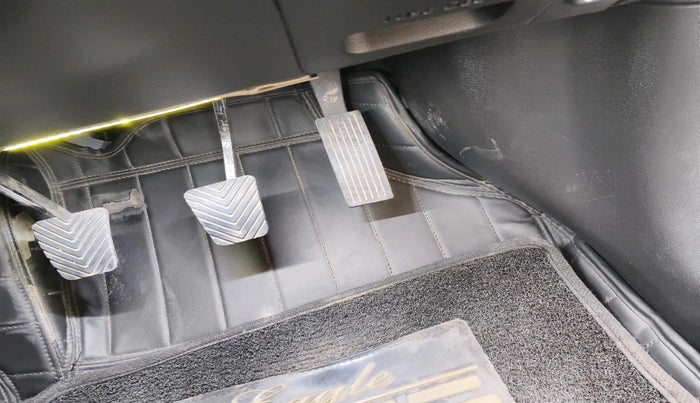 2023 Hyundai NEW I20 ASTA (O) 1.2 MT, Petrol, Manual, 39,517 km, interior