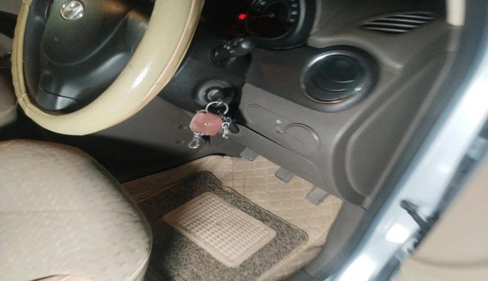 2011 Hyundai i10 MAGNA 1.2, Petrol, Manual, 20,630 km, interior