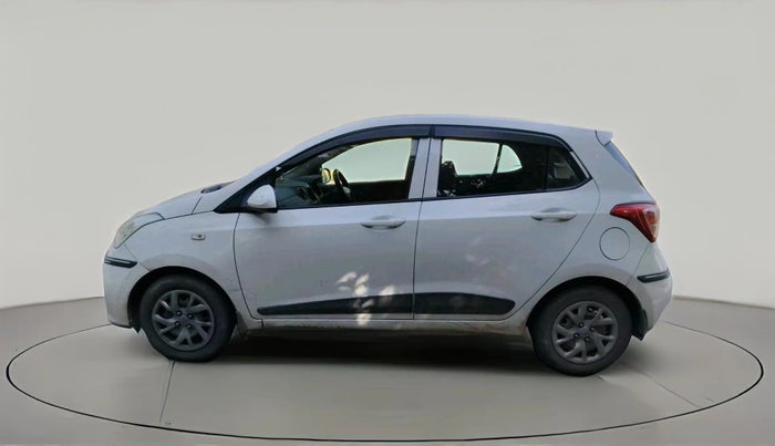 2017 Hyundai Grand i10 MAGNA 1.2 KAPPA VTVT, Petrol, Manual, 1,21,663 km, exterior