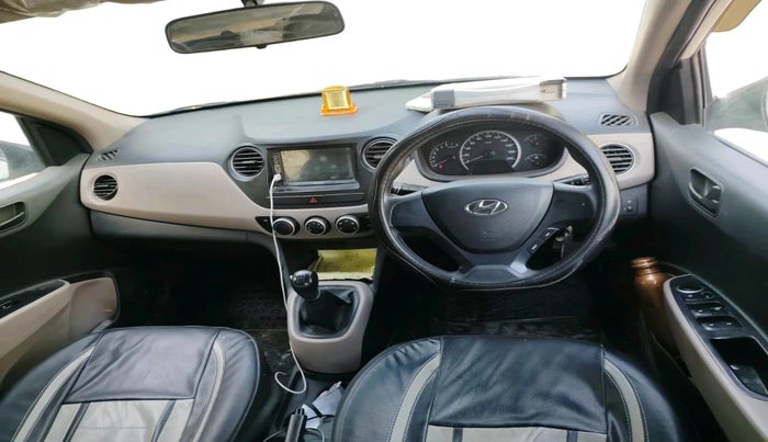 2017 Hyundai Grand i10 MAGNA 1.2 KAPPA VTVT, Petrol, Manual, 1,21,663 km, interior