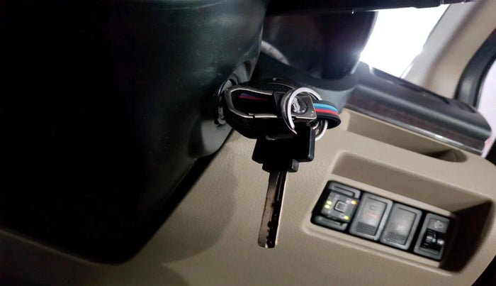 2013 Maruti Swift Dzire VXI, CNG, Manual, 75,980 km, interior