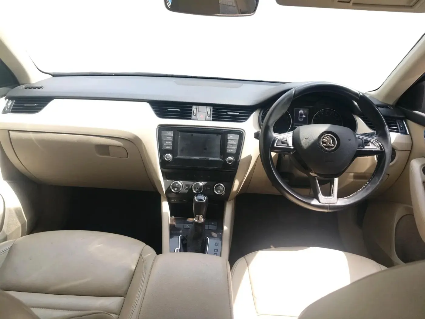2016 Skoda Octavia 2.0 TDI CR STYLE PLUS AT, Diesel, Automatic, 1,13,550 km, interior