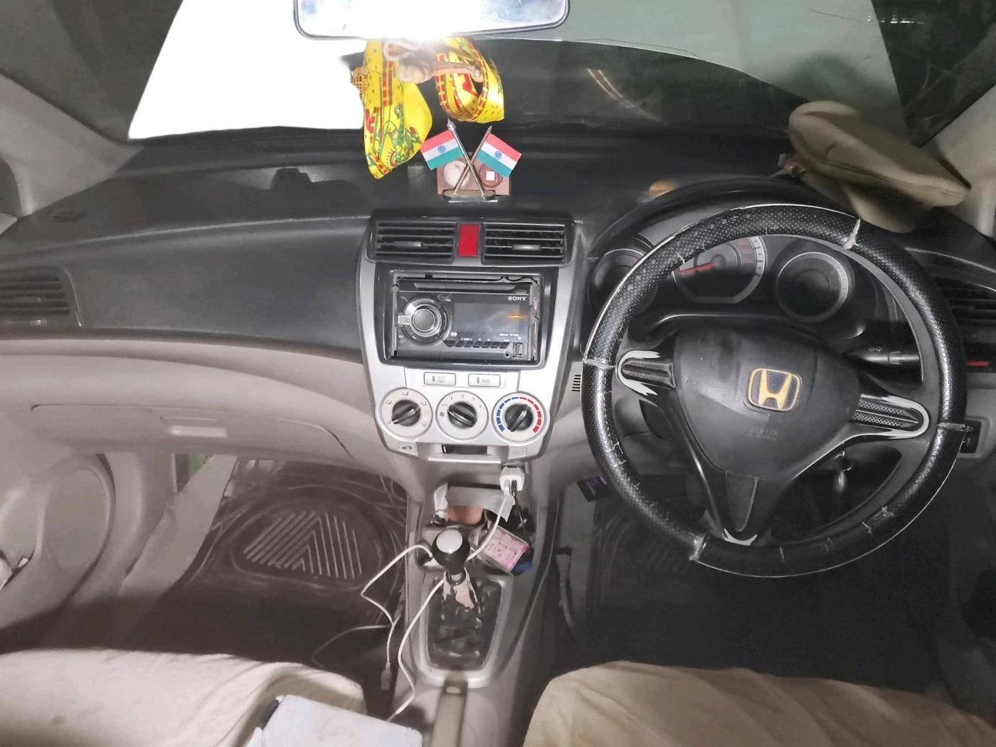 2011 Honda City 1.5L I-VTEC E MT, Petrol, Manual, 1,37,111 km, interior