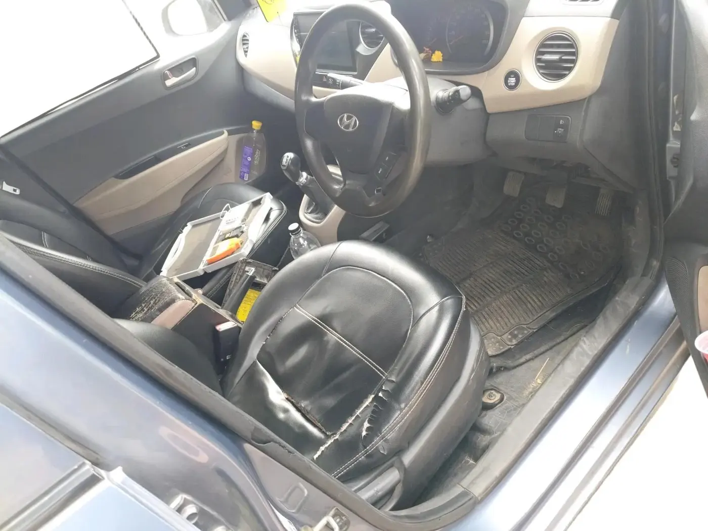 2013 Hyundai Grand i10 SPORTZ 1.2 KAPPA VTVT, Petrol, Manual, 1,49,130 km, interior