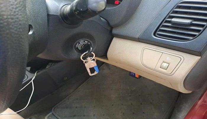 2012 Hyundai Eon ERA +, Petrol, Manual, 80,665 km, interior