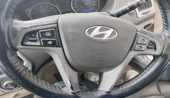 2011 Hyundai i20 ASTA 1.2, CNG, Manual, 1,12,932 km, interior