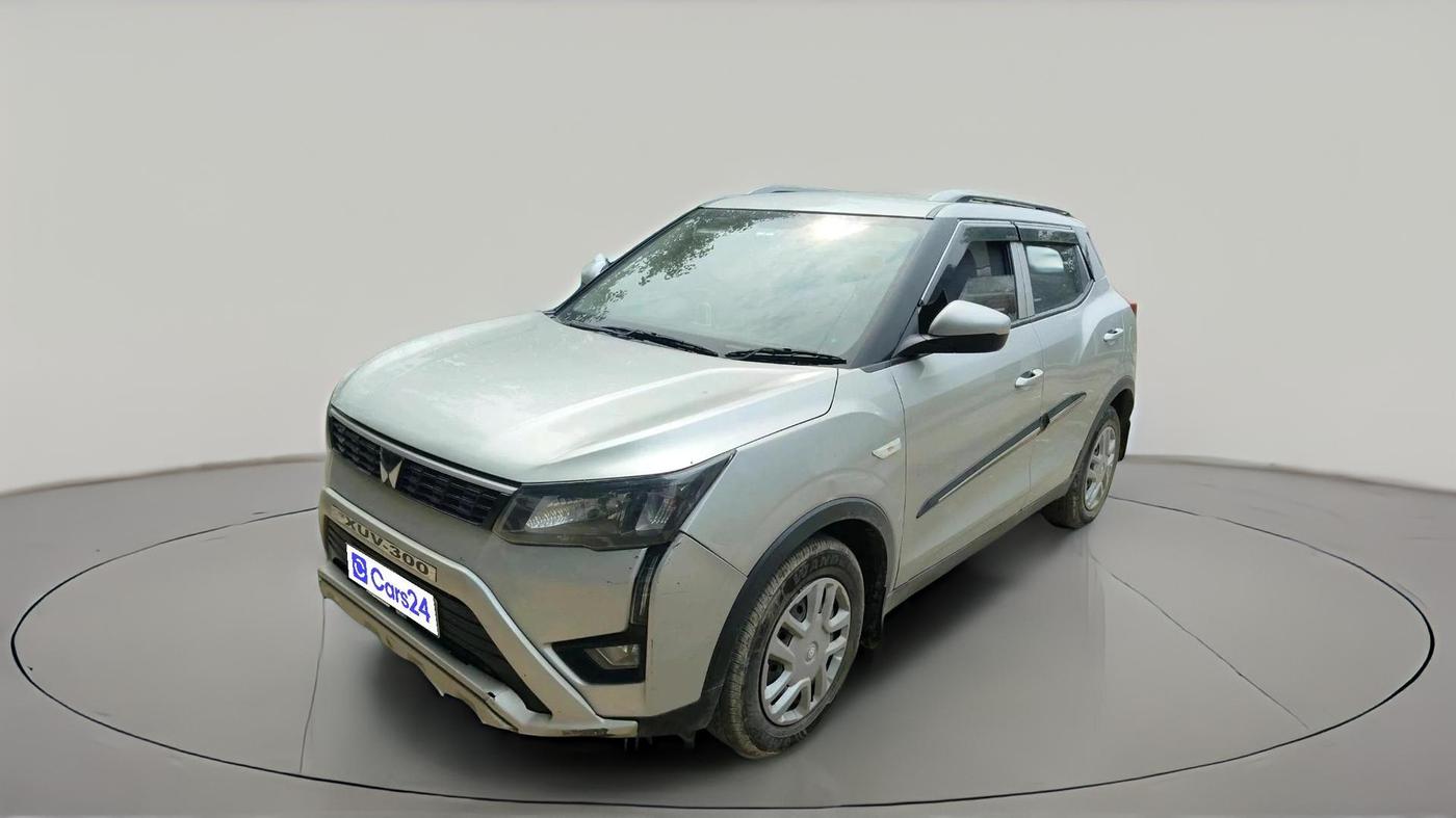 2022 Mahindra XUV300 W4 1.5 DIESEL, Diesel, Manual, 72,773 km, exterior