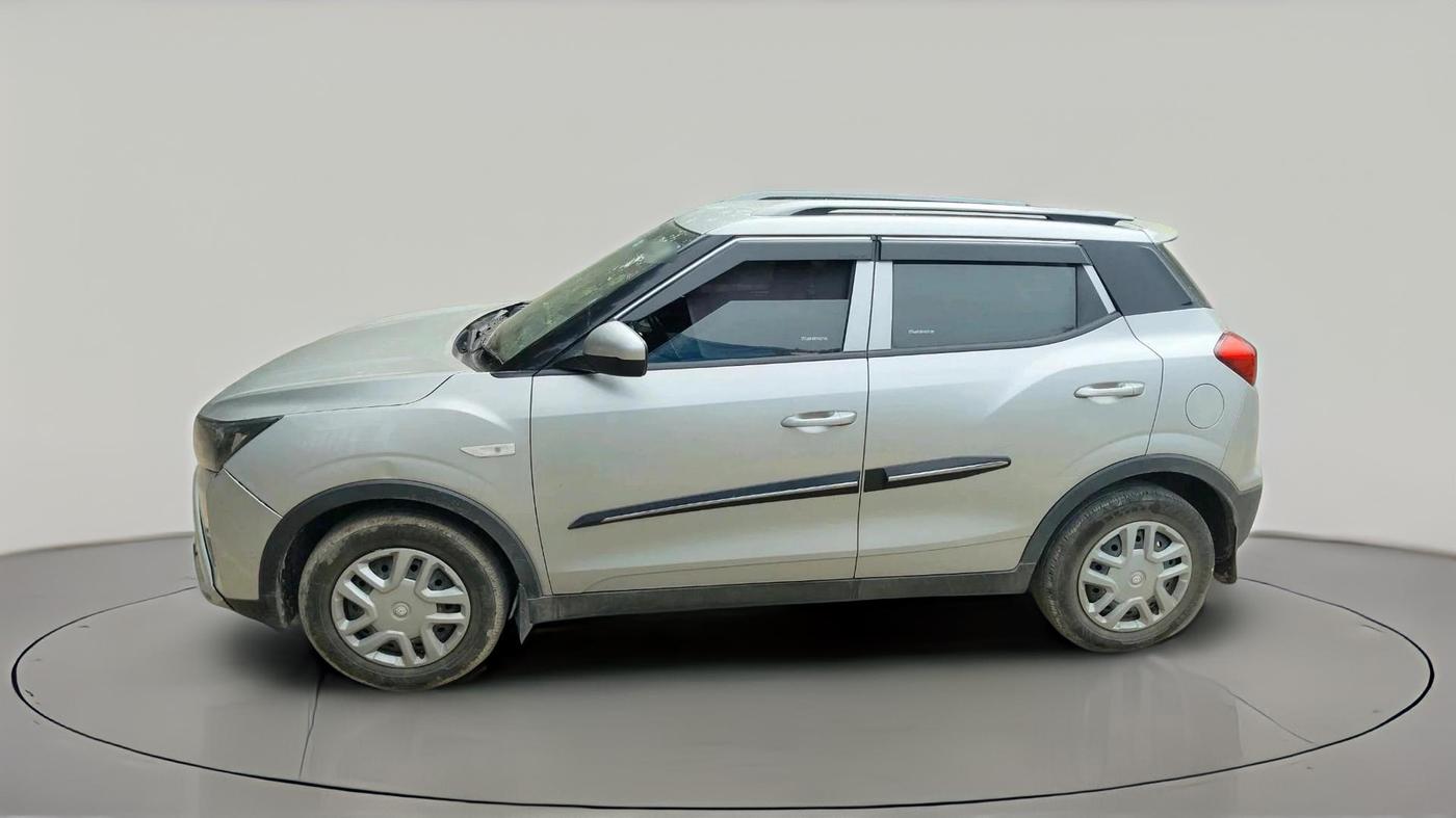 2022 Mahindra XUV300 W4 1.5 DIESEL, Diesel, Manual, 72,773 km, exterior