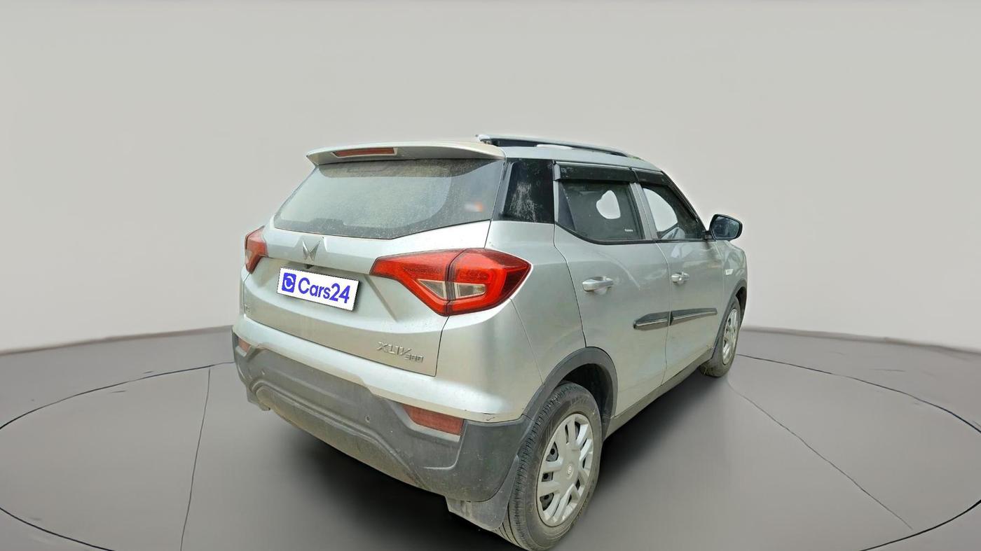 2022 Mahindra XUV300 W4 1.5 DIESEL, Diesel, Manual, 72,773 km, exterior