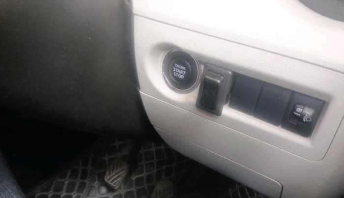 2022 Maruti IGNIS ALPHA 1.2, Petrol, Manual, 38,692 km, interior