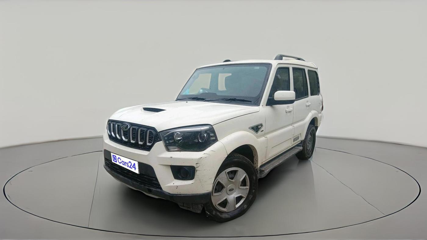 2018 Mahindra Scorpio S7, Diesel, Manual, 74,568 km, exterior